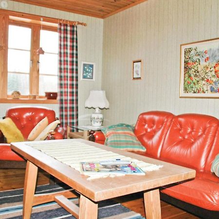 Cozy Home In Uddevalla With Wifi Häljebol Exteriör bild