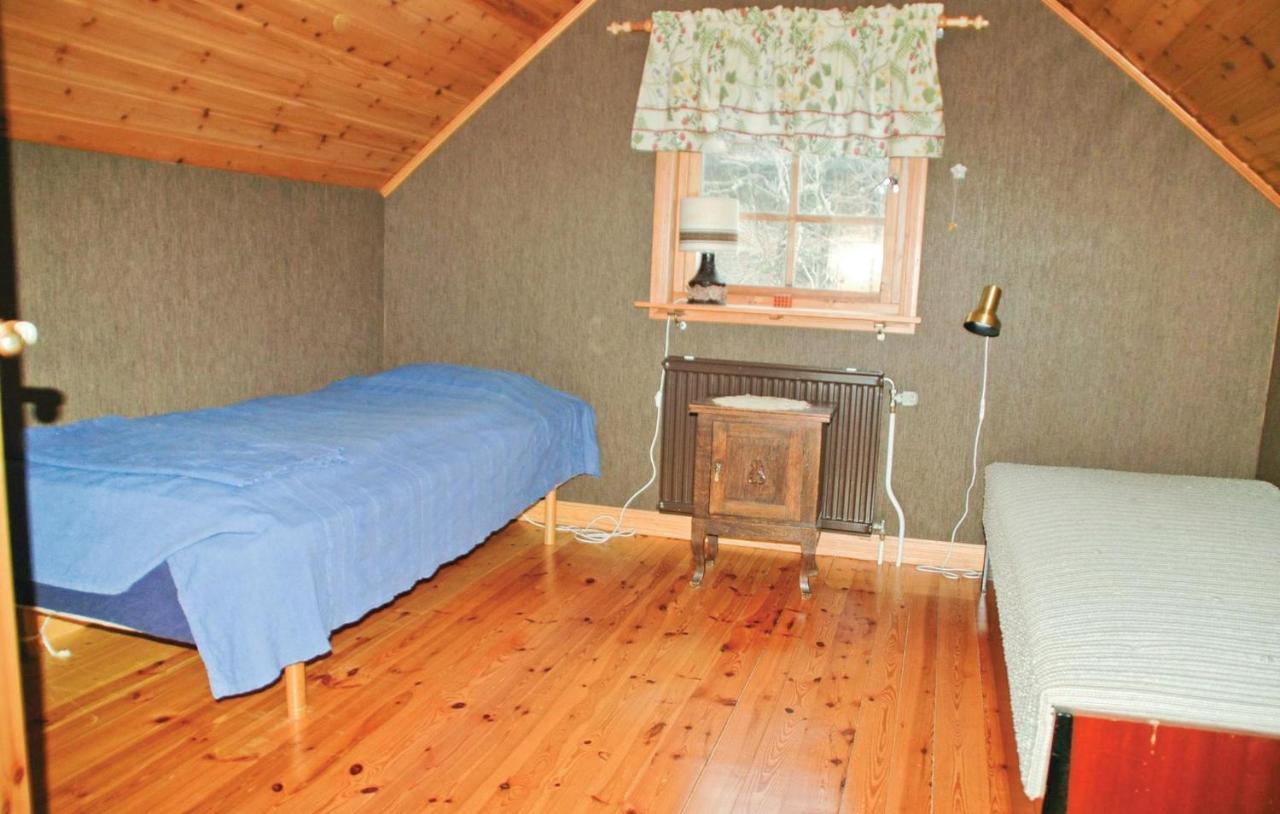 Cozy Home In Uddevalla With Wifi Häljebol Exteriör bild