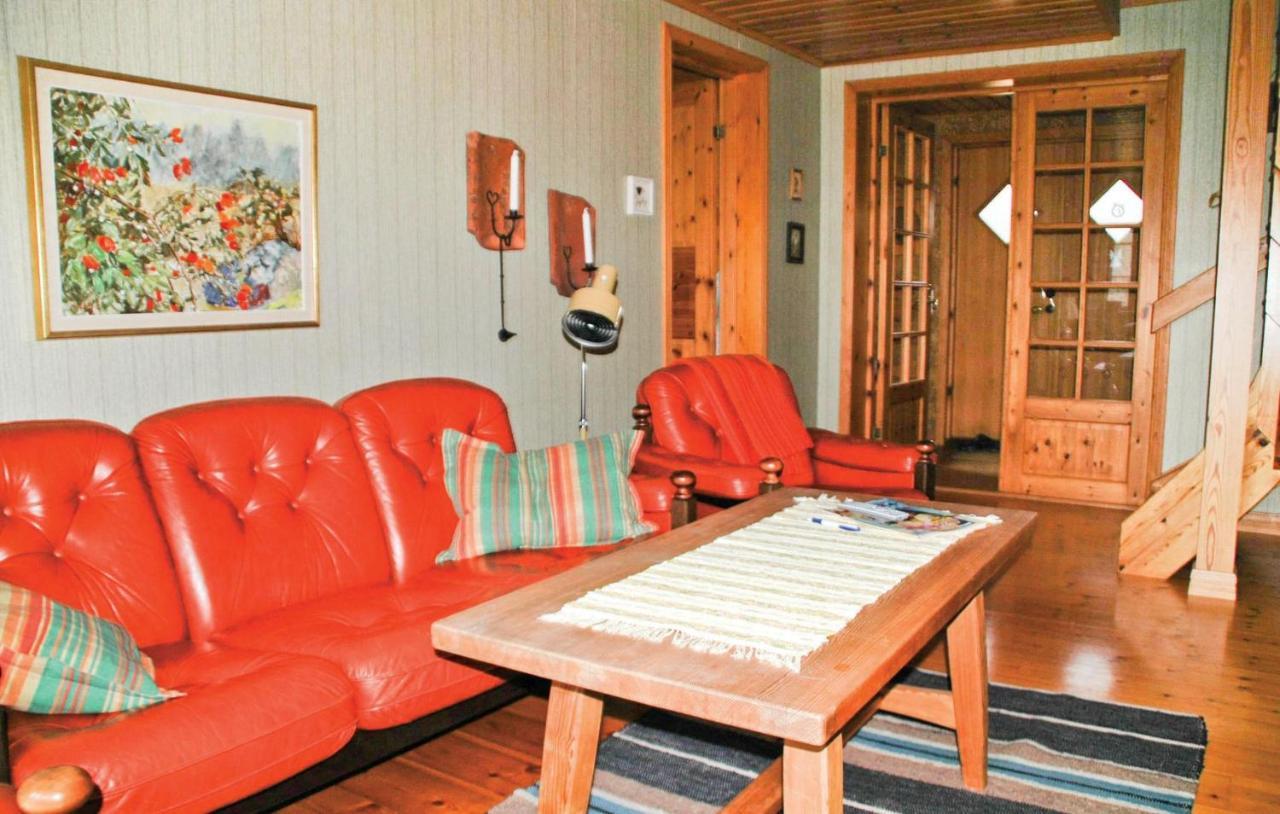 Cozy Home In Uddevalla With Wifi Häljebol Exteriör bild