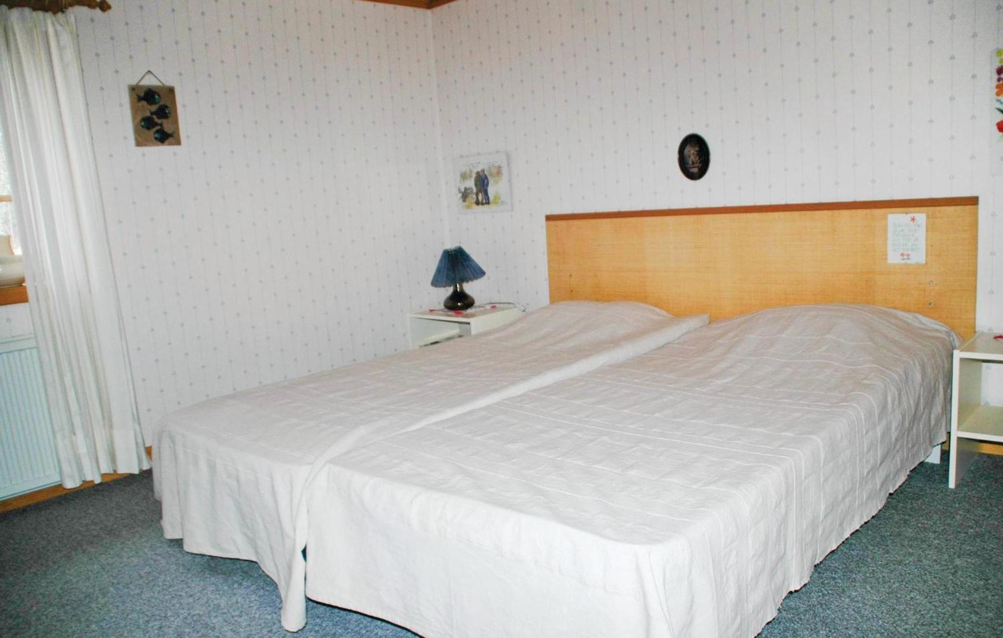 Cozy Home In Uddevalla With Wifi Häljebol Exteriör bild