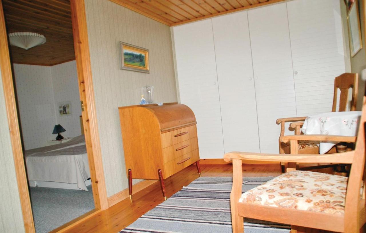 Cozy Home In Uddevalla With Wifi Häljebol Exteriör bild