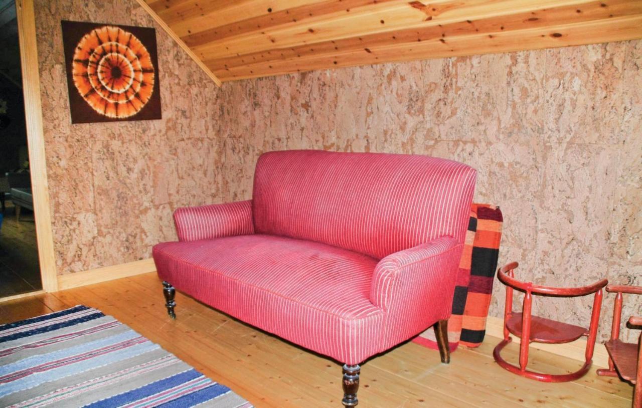 Cozy Home In Uddevalla With Wifi Häljebol Exteriör bild